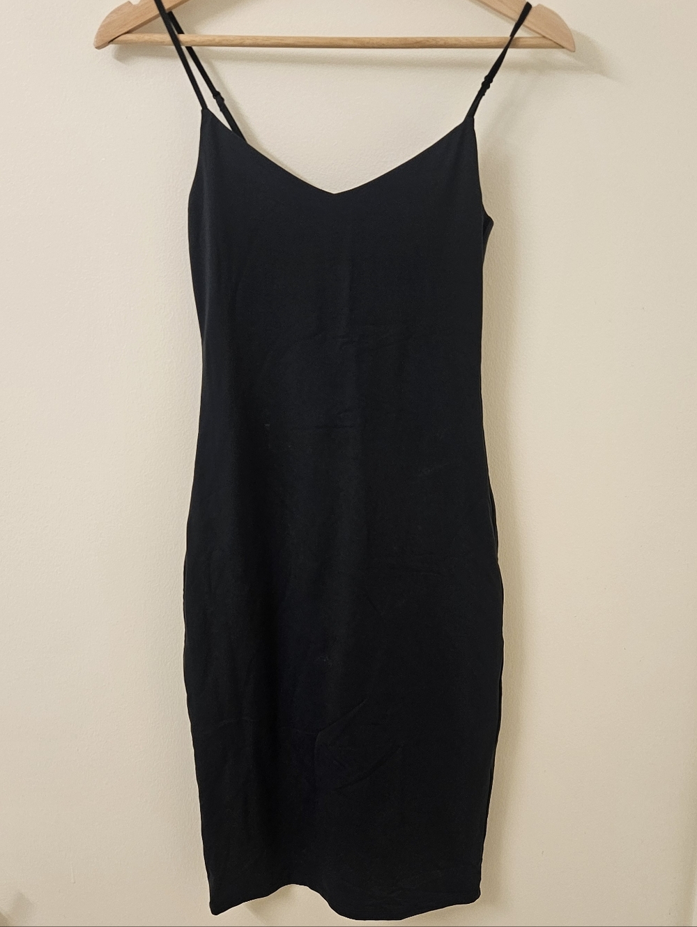 Aritzia Babaton Contour Cami Midi Dress